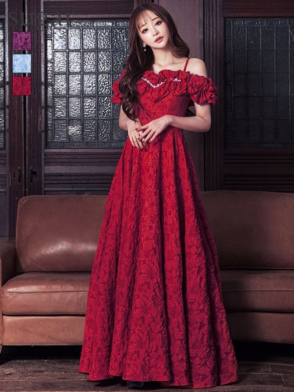 ダークレッド モデル：真優川咲　身長：158cm　着用サイズ：8号(Sサイズ)