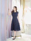 画像4: XS-Lサイズあり 【GINZA COUTURE/銀座クチュール】レース/ ワンカラー/ ノースリーブ/ Aライン/ フレア/ 膝丈/ ミディアムドレス/ キャバドレス[OF2] (4)