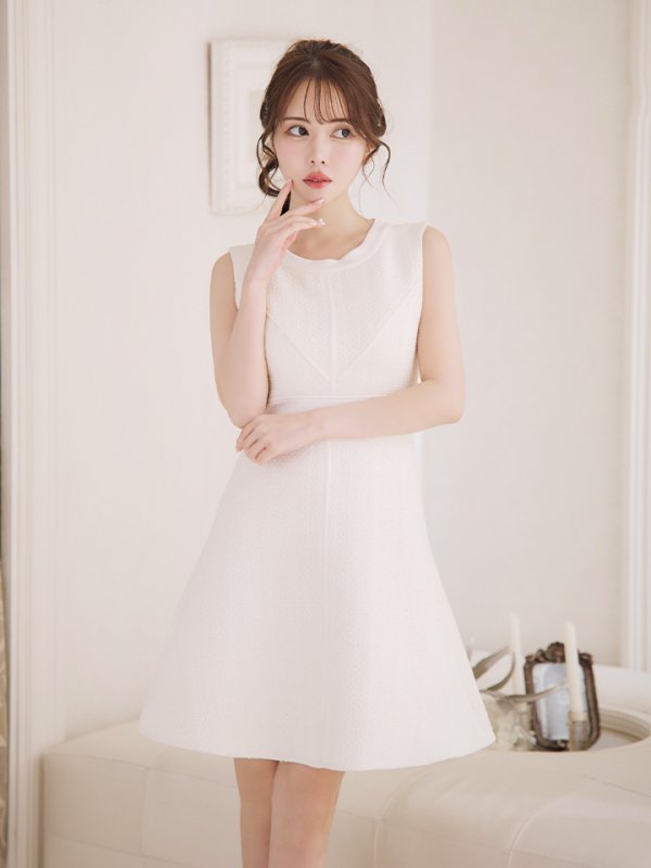 ホワイト モデル:ゆめ 身長:160cm 着用サイズ:XSサイズ