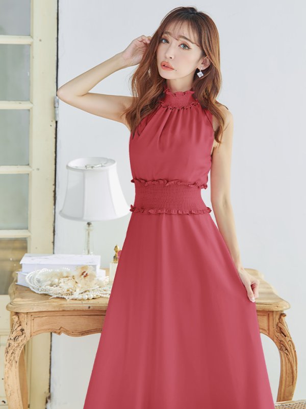 レッド モデル:杉山佳那恵 身長:158cm 着用サイズ:5号(XSサイズ)