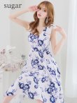 XS-Lサイズあり【GINZA COUTURE/銀座クチュール】フラワープリント/ ショルダーリボン/ ノースリーブ/ ひざ丈/ フレア/ Aライン/ ワンピース/ ミディアムドレス/ キャバドレス　ホワイトxブルー