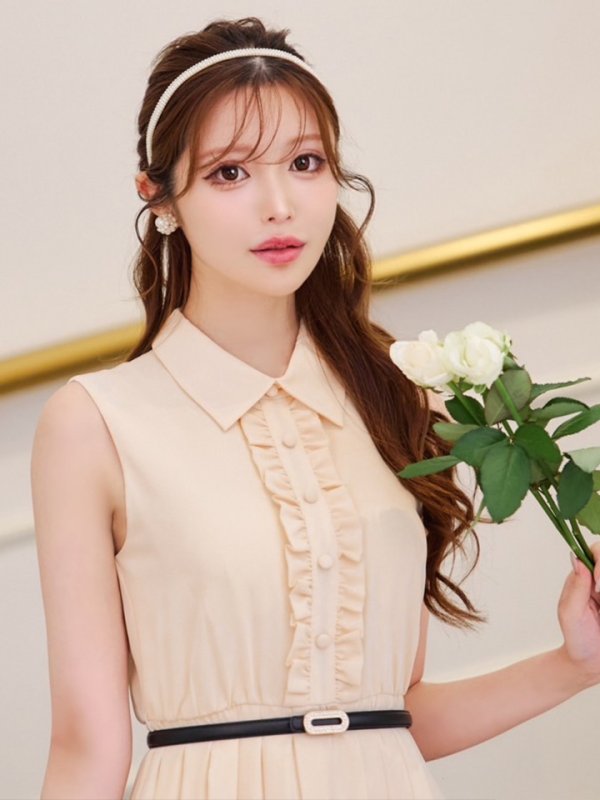 アイボリー モデル:桜伊みやこ 身長:168cm:7号(Sサイズ)