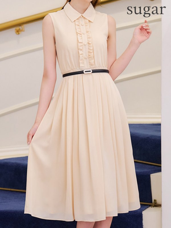 アイボリー モデル:桜伊みやこ 身長:168cm:7号(Sサイズ)