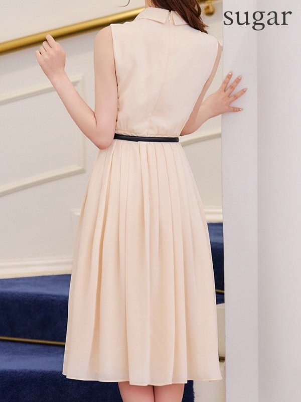 アイボリー モデル:桜伊みやこ 身長:168cm:7号(Sサイズ)