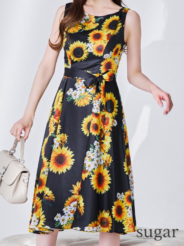 ブラック×イエロー モデル：ゆめ 身長：160cm　着用サイズ：Sサイズ(7号)