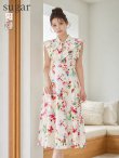 ホワイトxピンク　モデル：ももか　身長：156cm　着用サイズ：7号(Sサイズ)