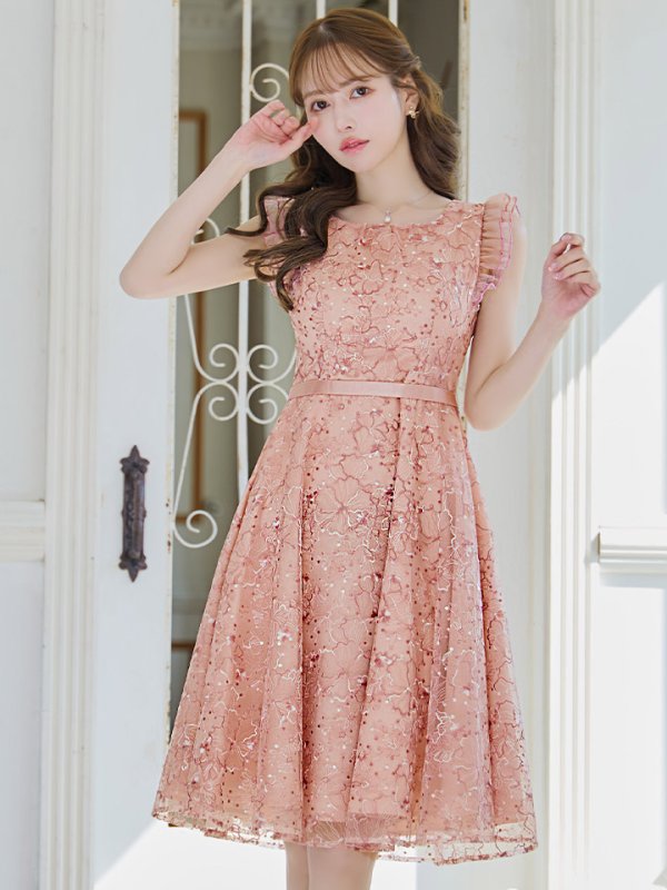 ピンク モデル:ゆめ 身長:160cm 着用サイズ:5号(XSサイズ)