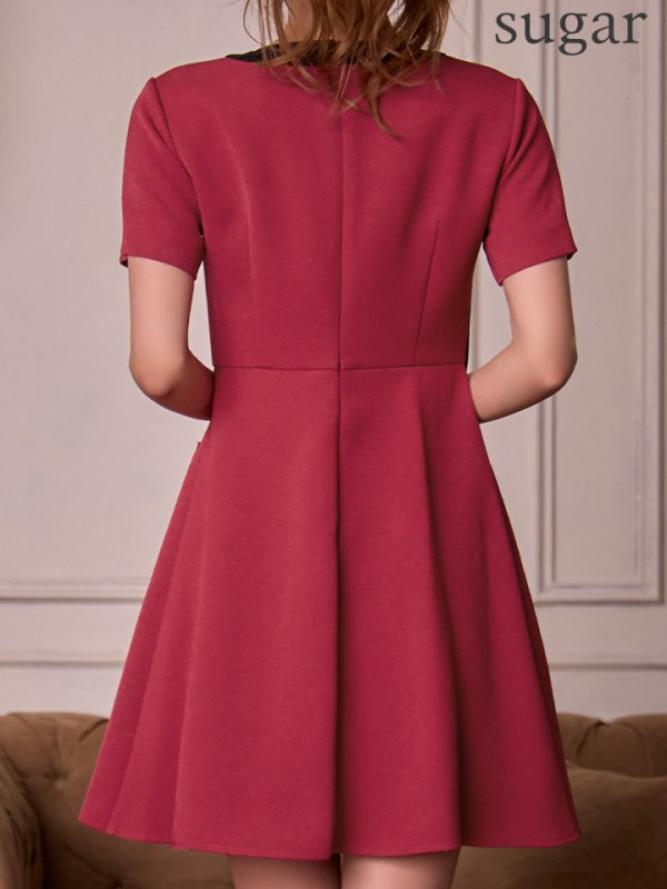 レッド　モデル：るりぴ　身長：165cm　着用サイズ：Sサイズ