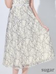 ホワイト×ブラック　モデル：明日花キララ　身長：162cm　着用サイズ：7号(Sサイズ)着用