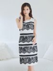 ホワイト×ブラック　モデル：阿部なつき　身長160cm　着用サイズ：Sサイズ