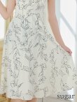 ホワイトxブラック　モデル：明日花キララ　身長162cm　着用サイズ：７号(Sサイズ)着用