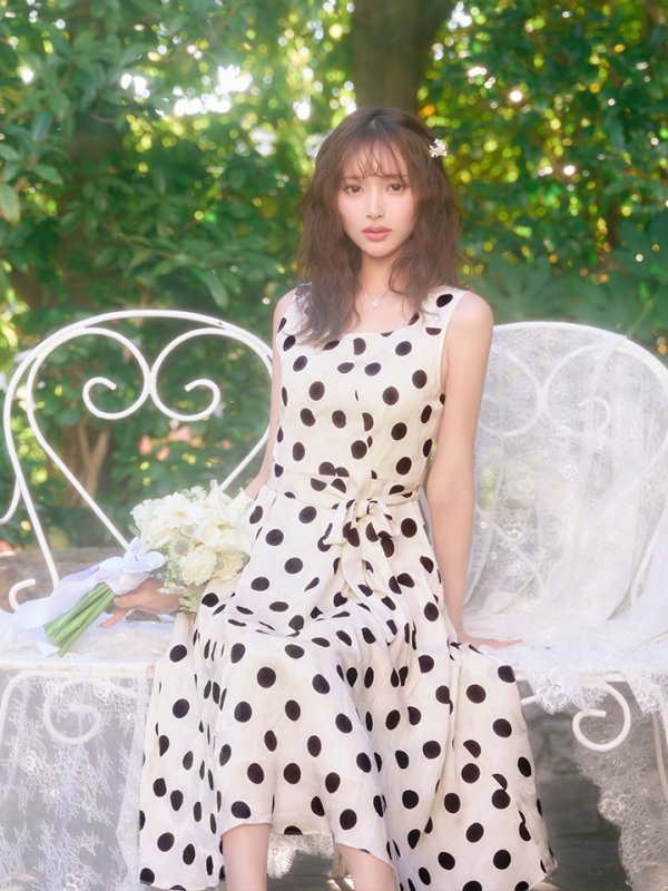 ベージュ　モデル：きほ　身長：169cm　着用サイズ：Sサイズ