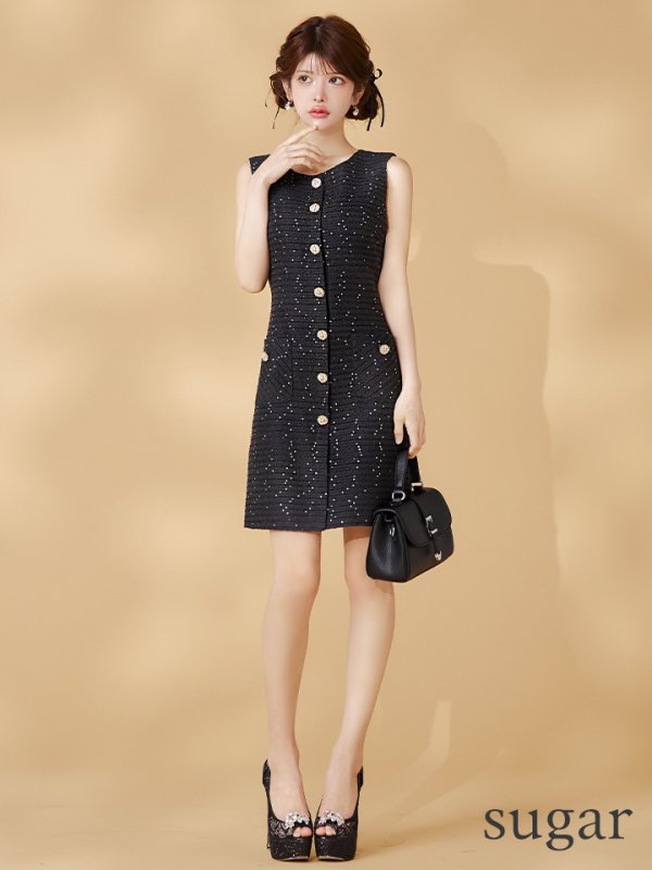 ブラック モデル：まりん　身長：164cm　着用サイズ：7号(Sサイズ)