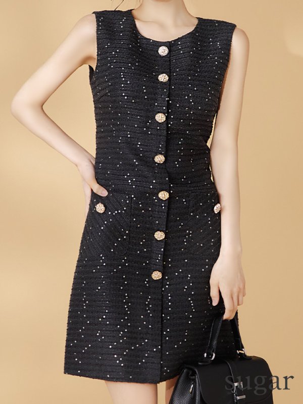 ブラック モデル：まりん　身長：164cm　着用サイズ：7号(Sサイズ)