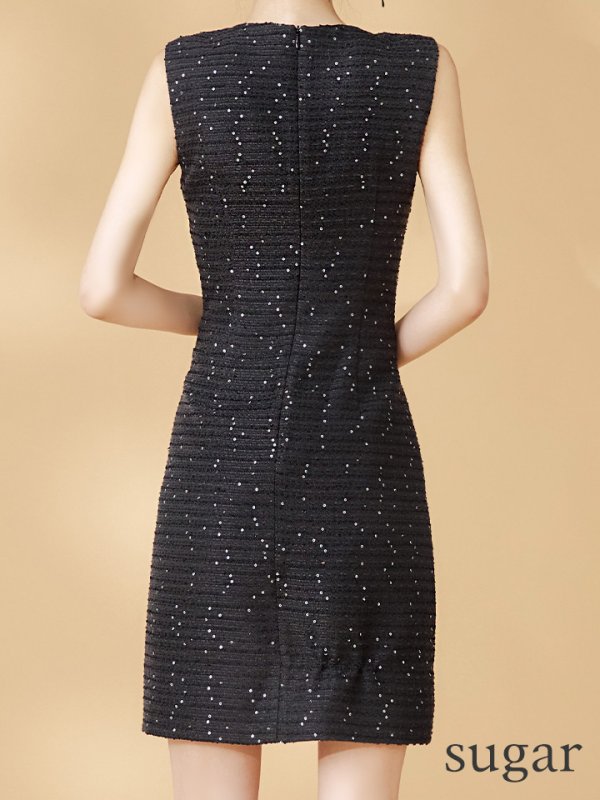 ブラック モデル：まりん　身長：164cm　着用サイズ：7号(Sサイズ)