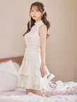 ホワイト　モデル：にじほ　身長：160cm　着用サイズ：7号(Sサイズ)