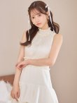 ホワイト　モデル：にじほ　身長：160cm　着用サイズ：7号(Sサイズ)