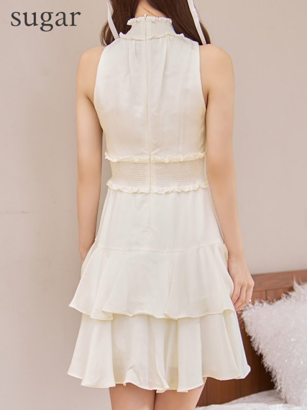 ホワイト モデル:にじほ 身長:160cm 着用サイズ:7号(Sサイズ)