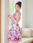 ホワイトxピンク　モデル：ももか　身長：156cm　着用サイズ：7号(Sサイズ)