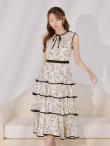 ブラックホワイト　モデル：ゆめ　身長：160cm　着用サイズ：7号(Sサイズ)