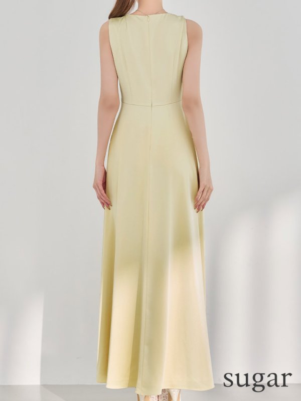 イエロー　モデル：あすか　身長：170cm　着用サイズ：7号(Sサイズ)