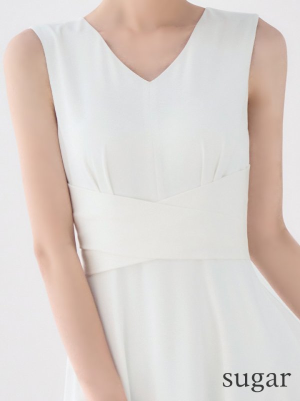 ホワイト　モデル：あすか　身長：170cm　着用サイズ：Sサイズ