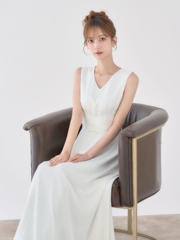 ホワイト　モデル：あすか　身長：170cm　着用サイズ：Sサイズ