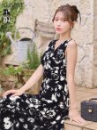 ブラックxホワイト　モデル：るりぴ　身長：165cm　着用サイズ：Sサイズ