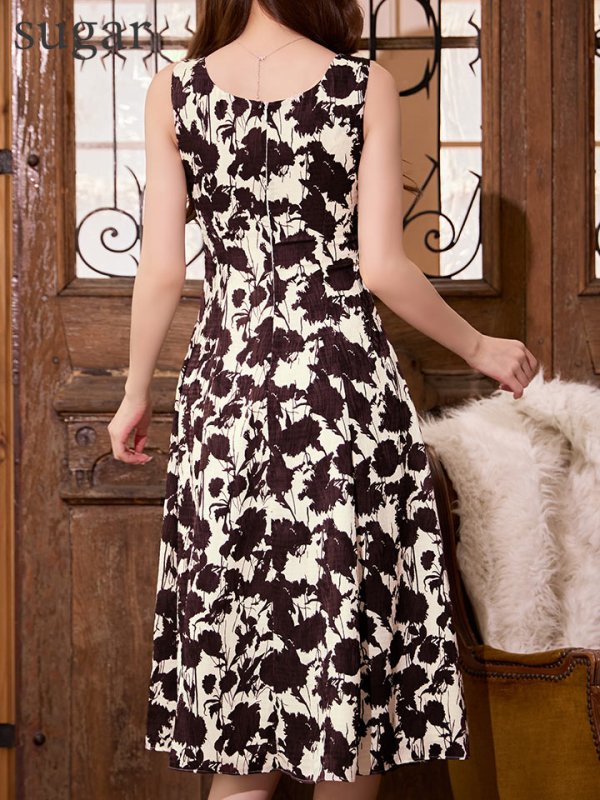 ベージュxブラウン　モデル：ゆめ　身長：160cm　着用サイズ：7号(Sサイズ)着用