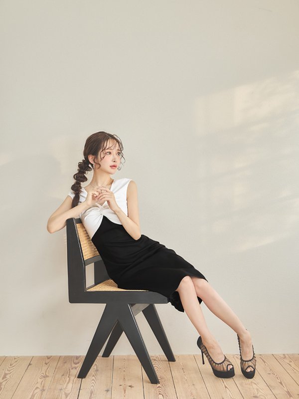 画像2: XS-Lサイズあり 【GINZA COUTURE/銀座クチュール】バイカラー/ バストギャザー/ Vネック/ バックスリット/ ストレッチ/ シンプル/ ノースリーブ/ タイト/ 膝丈/ ミディアムドレス/ キャバドレス[OF2] (2)