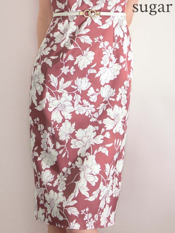 ブラウンxホワイト　モデル：るりぴ　身長：165cm　着用サイズ：Sサイズ