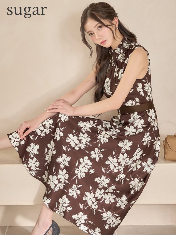 ブラウンxホワイト　モデル：せいは　身長：160cm　着用サイズ：7号(Sサイズ)