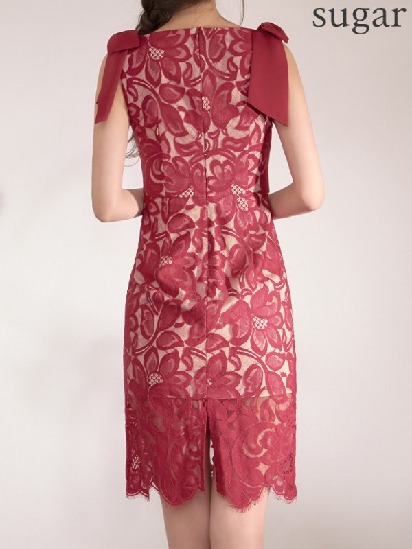 レッド　モデル：るりぴ　身長：165cm　着用サイズ：Sサイズ