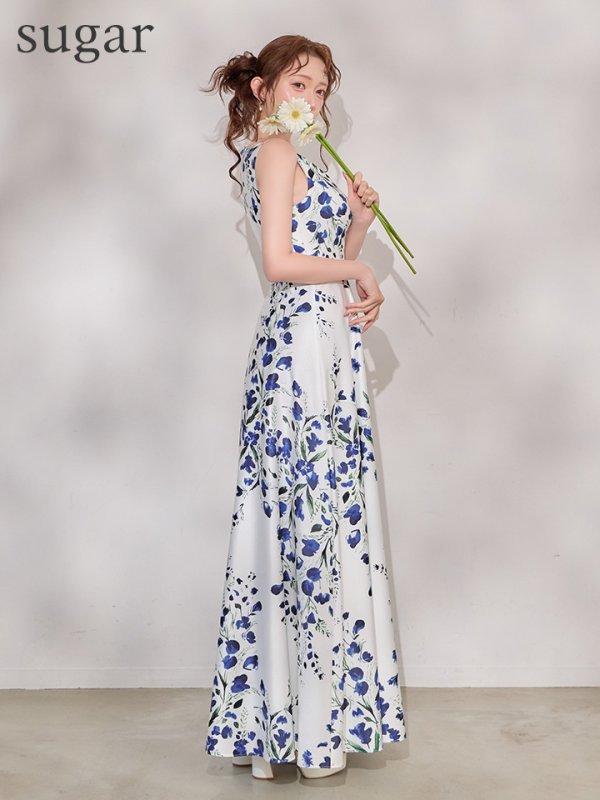 ホワイトxブルー モデル：りな　身長：160cm　着用サイズ：Sサイズ