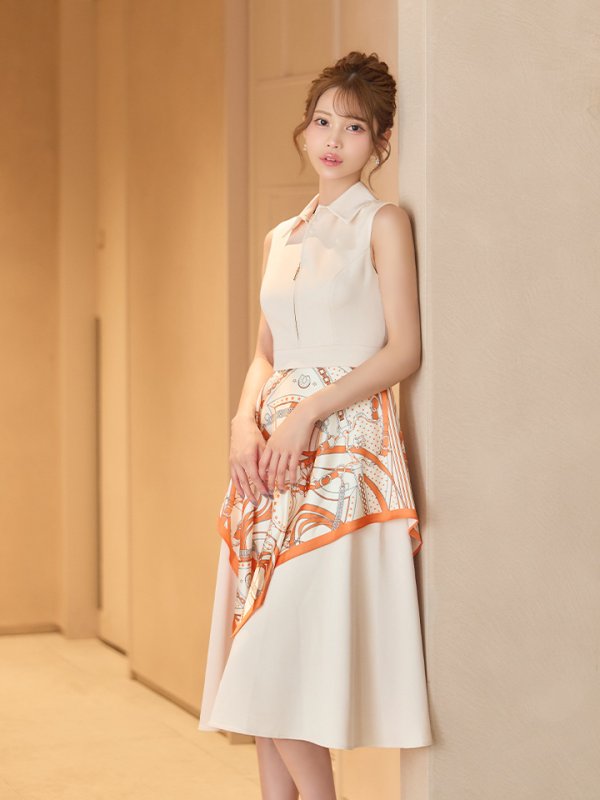 ベージュxオレンジ　モデル：るりぴ　身長：165cm　着用サイズ：7号(Sサイズ)
