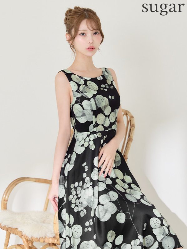 ブラックxグリーン　モデル：るりぴ　身長：165cm　着用サイズ：Sサイズ