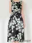ブラックxグリーン　モデル：るりぴ　身長：165cm　着用サイズ：Sサイズ