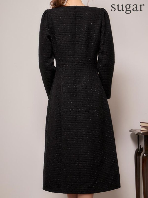 ブラック　モデル：るりぴ　身長：165cm　着用サイズ：7号(Sサイズ)