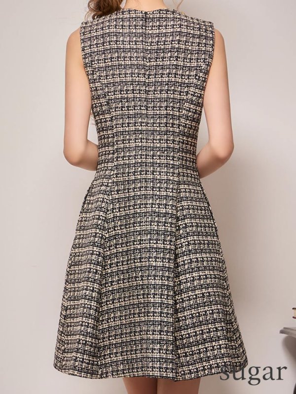 ブラック　モデル：るりぴ　身長：165cm　着用サイズ：7号(Sサイズ)