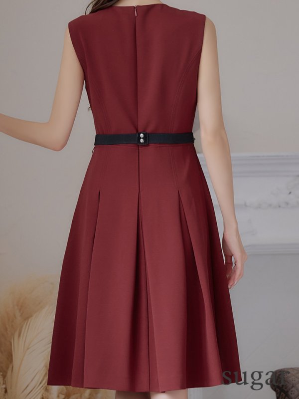 画像28: 【XSサイズあり】 【GINZA COUTURE/銀座クチュール】ワンピース/ ワンカラー/ ノースリーブ/ ベルト/ ビジュー/ プリーツ/ フレア/ ひざ丈/ ミディアムドレス/ キャバドレス[OF2] (28)