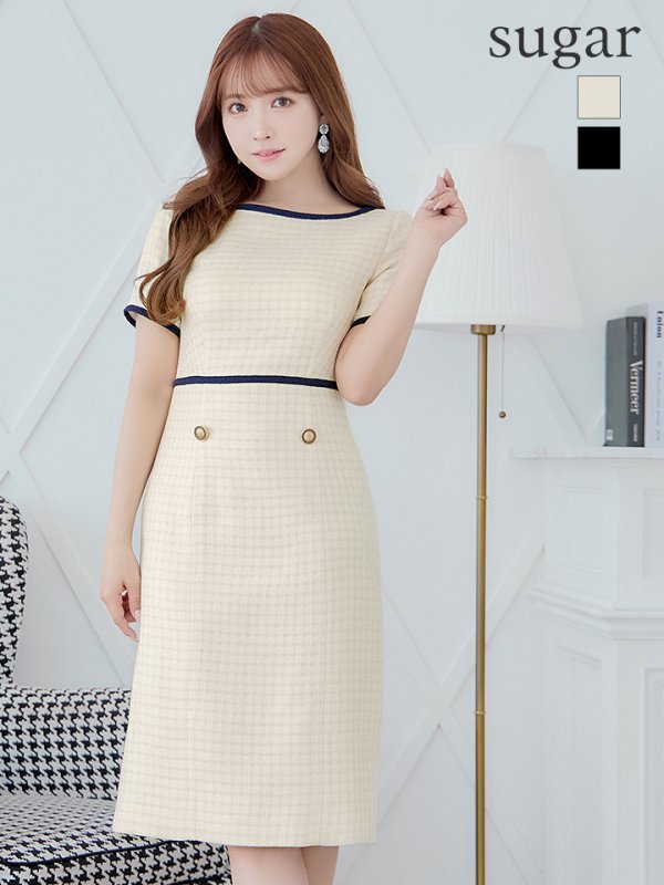 XS-Lサイズあり【GINZA COUTURE/銀座クチュール】 半袖/ ラインデザイン/ タイト/ ワンピース/ ひざ丈/ ミディアムドレス/ キャバドレス　ベージュ