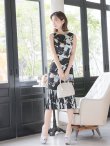 画像2: XS-Lサイズあり 【GINZA COUTURE/銀座クチュール】フラワープリント/ ノースリーブ/ プリーツ/ ミディアム丈/ ワンピース/ ミニドレス/ キャバドレス[OF2] (2)