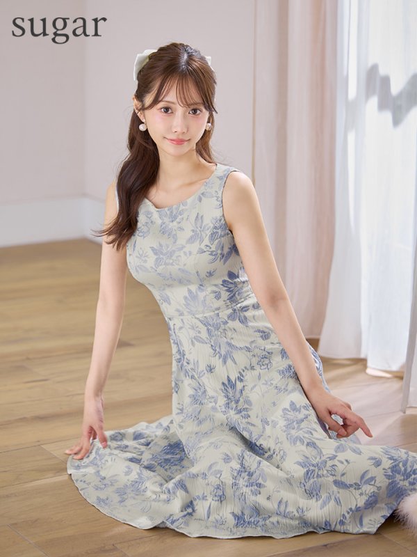 グレー モデル:にじほ 身長:160cm 着用サイズ:7号(Sサイズ)