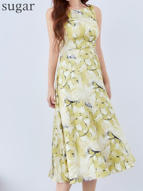 イエロー モデル：まりん　身長：164cm 　着用サイズ：Sサイズ