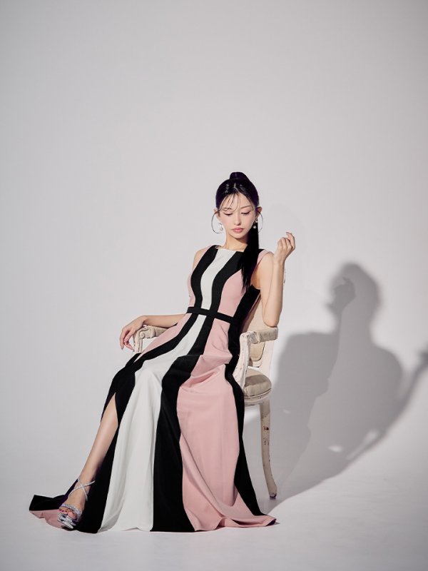 ブラックxピンク モデル：まおちゃる　身長：158cm　着用サイズ：7号(Sサイズ)