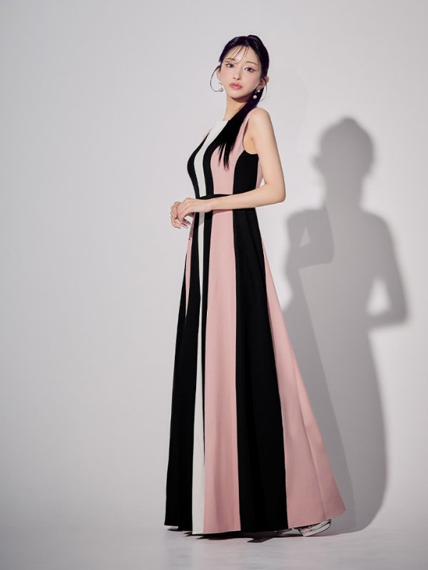 ブラックxピンク モデル：まおちゃる　身長：158cm　着用サイズ：7号(Sサイズ)