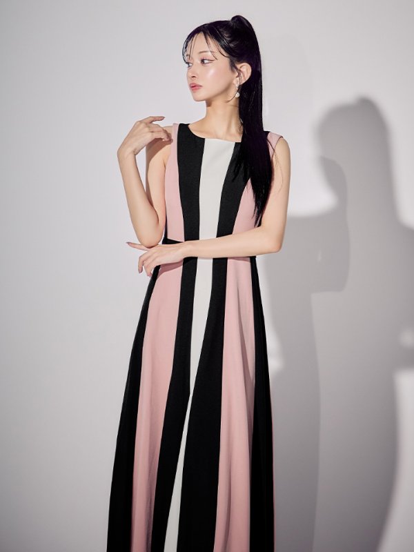 ブラックxピンク モデル：まおちゃる　身長：158cm　着用サイズ：7号(Sサイズ)