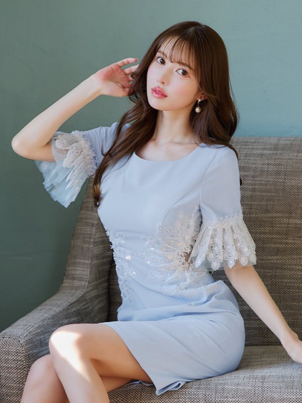 ブルー モデル:ゆめ 身長:160cm 着用サイズ:7号(Sサイズ)