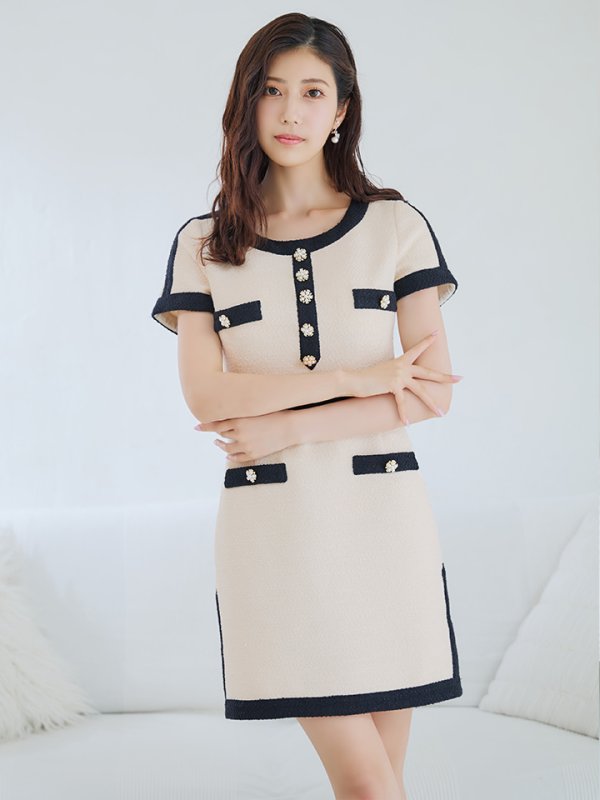 ベージュ　モデル：阿部なつき　身長：160cm　7号(Sサイズ)着用