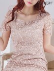 ベージュ　モデル：真優川咲　身長：158cm　着用サイズ：7号(Sサイズ)
